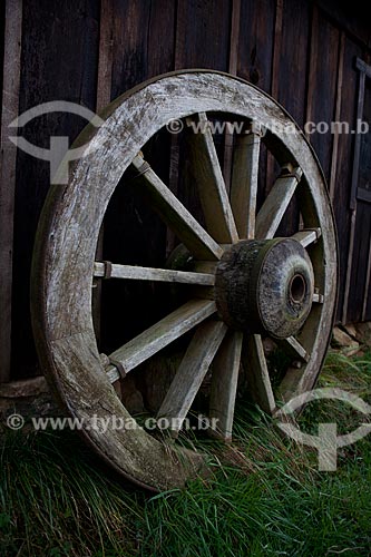  Subject: Wheel of a bullock cart  / Place:  Campos de Cima da Serra - Rio Grande do Sul state  / Date: 09 /2010 