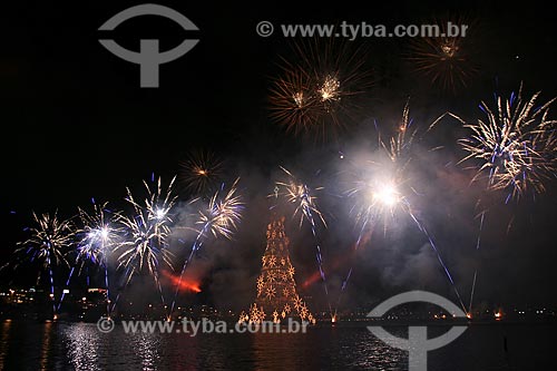  Subject: Inauguration of the Lagoa Rodrigo de Freitas christmas tree  / Place:  Rio de Janeiro - Brazil  / Date: 12/2010 