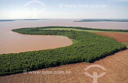  Subject: Lake formed by the Itaipu Hidroelectric  / Place:  Foz do Iguacu - Parana state - Brazil  / Date: 11/2009 