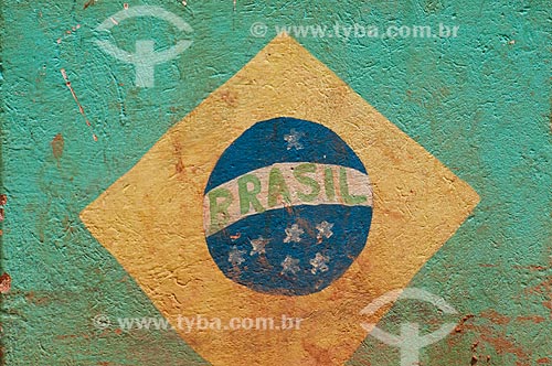  Subject: Painted wall as the brazilian flag in Morro do Chapeu slum  / Place:  Paraupebas city - Para state - Brazil  / Date: 10/2010 