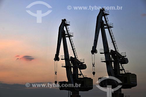  Subject: Cranes in the Rio de Janeiro city harbour  / Place:  Rio de Janeiro - Brazil  / Date: 06/2010 