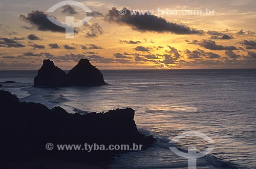  Subject: View of the Dois Irmaos Hill in Fernando de Noronha island  / Place:  Pernambuco state - Brazil  / Date:   