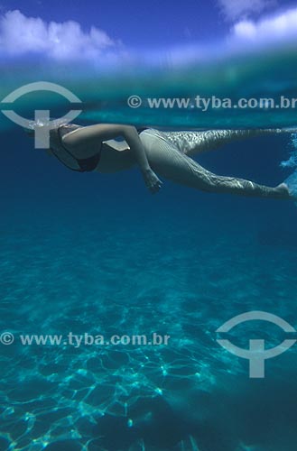  Subject: Woman snorkeling in the Sancho Bay  / Place:  Fernando de Noronha island - Pernambuco state - Brazil  / Date:  