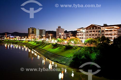  Subject: Beira Rio Avenue at evening / Place: Blumenau - Santa Catarina state (SC) - Brazil / Date: 26/12/2010 