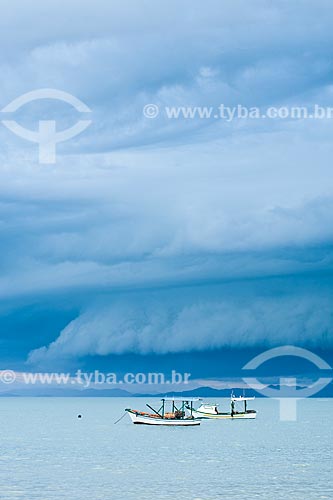  Subject: Storm approaching Zimbros Beach / Place: Bombinhas - Santa Catarina (SC) - Brasil / Date: 05/01/2011 