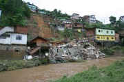 Landslides triggered by rain, which culminated in the tragedy of approximately 1000 deaths in the towns of Nova Friburgo, Petropolis and Teresopolis - Bengala River wich cross the city of Nova Friburgo - Nova Friburgo city - Rio de Janeiro state (RJ) - Brazil