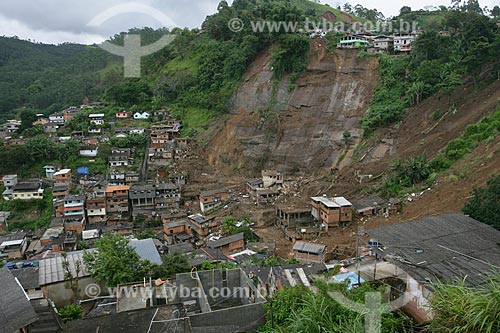  Landslides triggered by rain, which culminated in the tragedy of approximately 1000 deaths in the towns of Nova Friburgo, Petropolis and Teresopolis  - Petropolis city - Rio de Janeiro state (RJ) - Brazil