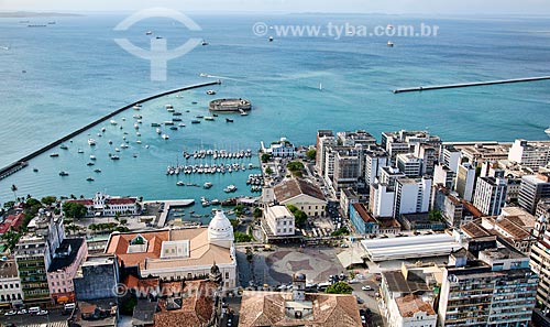  Subject: Aerial view of Salvador - View from the Lacerda Elevator with the Sao Marcelo Fort, the Modelo Market and the Todos os Santos bay in the background  / Place:  Salvador city - Bahia state - Brazil  / Date: 01/2011 