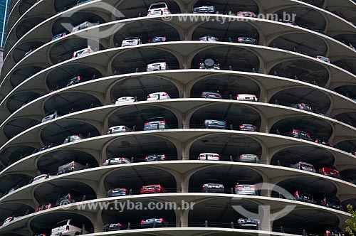  Subject: Marina City building in Chicago city  / Place:  Chicago - Illinois - United States of America - USA  / Date: 09/2009 