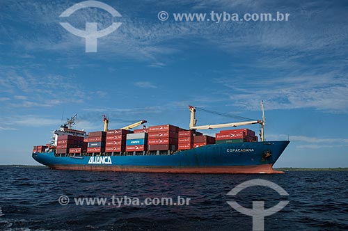  Subject: Cargo Ship in the Black River  / Place:  Near Manaus city - Amazonas state - Brazil  / Date: 2007 