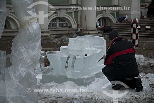  Subject: Ice sculptures in the streets of Saint Petersburg  / Place:  Russia  / Date: 12/2007 