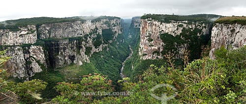  Subject: View of the Aparados da Serra National Park / Place: Rio Grande do Sul state - Brazil / Date: 03/2011 