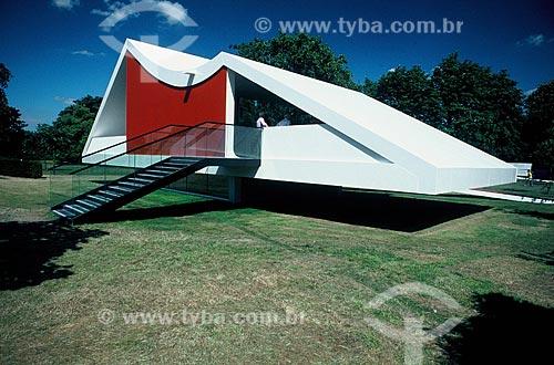  Subject: The Serpentine Gallery Pavilion  / Place: London - England - Europe / Date: 09/2003 