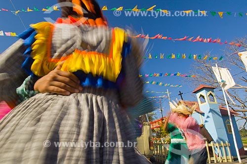  Subject: Children dancing quadrille / Place: Pirapora city  -  Minas Gerais state  -  MG  -  Brazil / Date: 05/2006 
