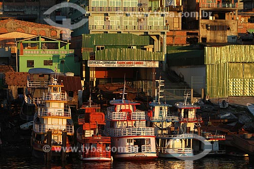  Subject: Boats moored at the riverside / Place: Educandos - Manaus city - Amazon state - AM - Brazil / Date: 03/2011 