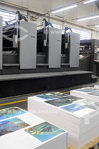  Subject: Printing Ricardo Azoury book Peixes do Brasil in Ipsis Industry / Place: Sao Paulo city - Sao Paulo state (SP) - Brazil / Date: 08/2010 