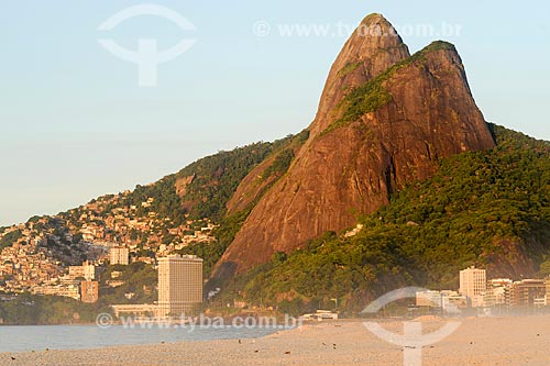  Subject: Leblon Beach and  Dois Irmãos Mountain / Place: Rio de Janeiro city - Rio de Janeiro state (RJ) - Brazil / Date: 02/2011 