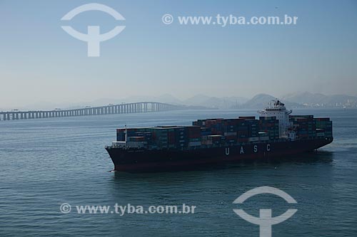  Subject: Container ship - UASC / Place: Rio de Janeiro city - Rio de Janeiro state (RJ) - Brazil / Date: 05/2010 