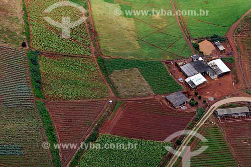  Subject: Aerial view of rural housing and agricultural plantation in the Fluminense mountainous region / Place: Teresopolis city - Rio de Janeiro state (RJ) - Brazil / Date: 01/2011  