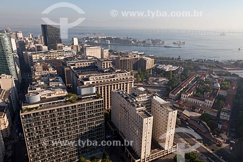  View of the city center with Gustavo Capanema Palace and the Old Ministry of Labour in the foreground and the Holy House of Mercy on the right side of the picture - Guanaraba Bay in the background  - Rio de Janeiro city - Rio de Janeiro state (RJ) - Brazil