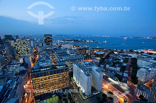  Night View of the city center with Gustavo Capanema Palace and the Old Ministry of Labour in the foreground and the Holy House of Mercy on the right side of the picture - Guanaraba Bay in the background  - Rio de Janeiro city - Rio de Janeiro state (RJ) - Brazil
