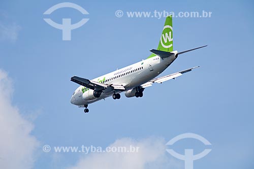  Subject: Webjet Plane flying with gear down / Place: Rio de Janeiro city  -  Brazil  / Date: 02/2011 