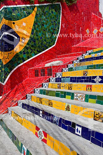  Subject: Staircase decorated with tiles - Escadaria Selarón (Staircase Selaron) / Place: Lapa neighborhood  -  Rio de Janeiro city  -  Brazil  / Date: 02/2011 