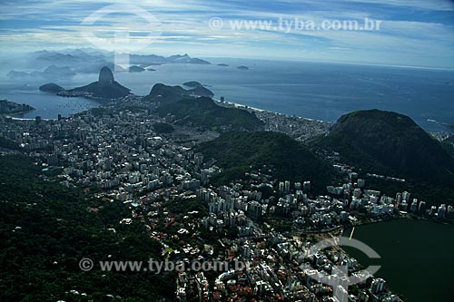  Subject: Aerial view of Neighborhoods of the South Zone (Lagoa, Humaita, Botafogo and Copacabana) with Sugarloaf in the background / Place: Rio de Janeiro city - Rio de Janeiro state - Brazil / Date: 02/2011 