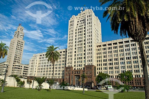  Subject: View of the Duque de Caxias Palace and Central do Brazil Station / Place: City center  -  Rio de Janeiro city  -  Rio de Janeiro state  ( RJ )   -  Brazil / Date: 11/2009 