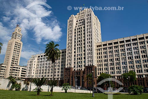  Subject:  View of the Duque de Caxias Palace and Central do Brazil Station / Place: City center - Rio de Janeiro city -  Rio de Janeiro state (RJ) - Brazil / Date: 11/2009 