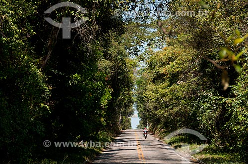  Subject: Biker on the highway CE-055 - National Forest Araripe / Place: Crato city - Ceara state (CE) - Brazil / Date: 08/2010 
