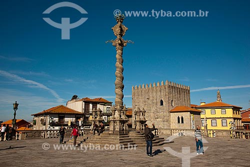  Subject: Medieval tower and pelourinho  / Place: Porto city - Portugal - Europe / Date: 10/2010  