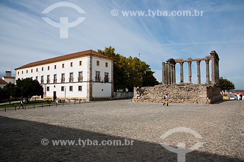  Subject: Temple of Diana - Roman temple the first century and Facade of the Church and the Convent Loios / Place: Evora city - Portugal - Europe / Date: 10/2010 