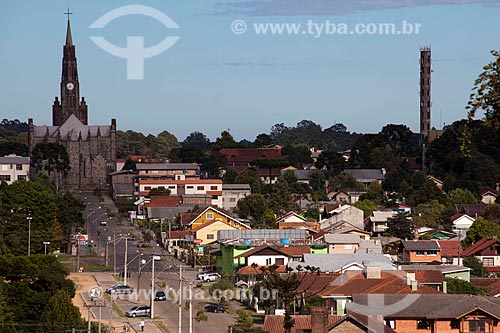  Subject: Top view of the city of Canela - Nossa Senhora de Lourdes Cathedral, also known as Stone Cathedral in the background / Place: Canela city - Rio Grande do Sul state (RS) - Brazil / Date: 03/2011 