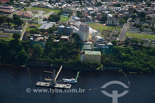  Subject: Aerial view of Trigolar Factory on the shores of Negro River / Place: Manaus city - Amazonas state (AM) - Brazil / Date: 06/2007 