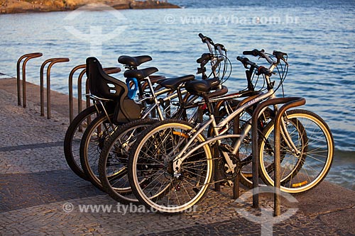  Subject: Bicycles parked in Arpoador / Place: Ipanema neighborhood - Rio de Janeiro city - Rio de Janeiro state (RJ) - Brazil / Date: 04/2011 