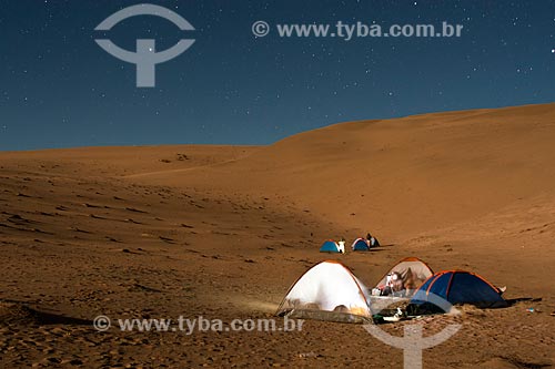  Subject: Camping on the top of Cerro Blanco, the highest dune in the world / Place: Nasca - Department of Ica - Peru -South America / Date: 18/05/2011 