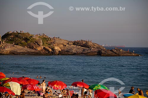  Subject: Ipanema beach with stone of Arpoador in the background / Place: Ipanema neighborhood - Rio de Janeiro city - Rio de Janeiro state (RJ) - Brazil / Date: 02/2011 