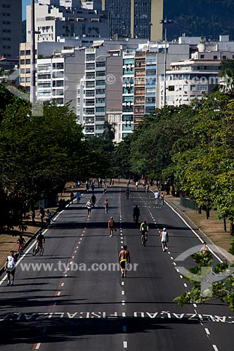  Subject: Flamengo Park Lane closed on Sundays for leisure / Place: Flamengo neighborhood - Rio de Janeiro city - Rio de Janeiro state (RJ) - Brazil / Date: 02/2011 