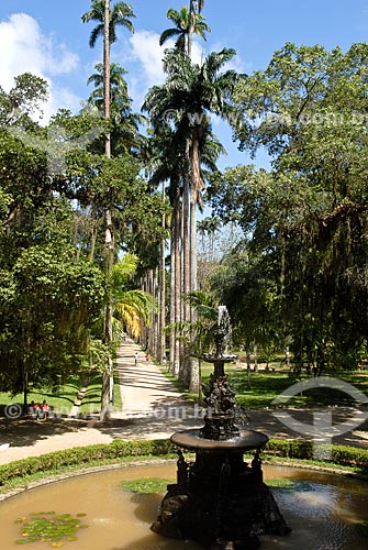  Subject: Fountain of the Muses and Royal palms  in the background in the Botanical Garden / Place: Botanical Garden - Rio de Janeiro city - Rio de Janeiro state (RJ) - Brazil / Date: 11/2010 