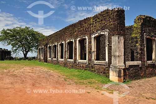  Subject: Ruins of the Palace of Baron Pindare - construction made ??to receive Dom Pedro II / Place: Alcantara city - Maranhao state (MA) - Brazil / Date: 07/2011 