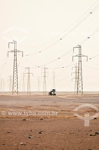  Subject: Electric power transmission towers in Atacama Desert / Place: Mejillones - Antofagasta city - Chile - South América / Date: 08/2011 