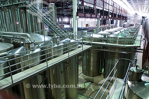  Subject: Barrels of fermenting the wine industry in the Valley of the Vineyards / Place: Bento Gonçalves city - Rio Grande do Sul state (RS) - Brazil / Date: 02/2009 