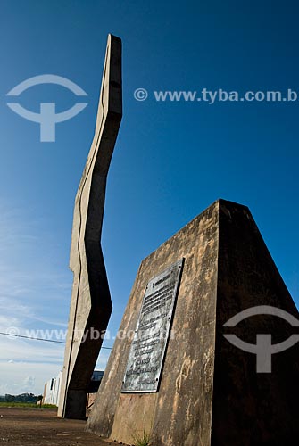 Subject: Coluna Prestes Memorial - located at Ipiranga Avenue / Place: Santo Angelo city -  Rio Grande do Sul state (RS) - Brazil  / Date: 01/2010 