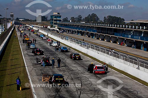  Subject: Curitiba International Autodrome - Race in the category Marcas and Tourism 5000 / Place: Pinhais city - Parana state (PR) - Brazil / Date: 05/2011 