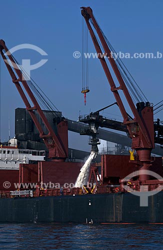  Subject: Sugar Copersucar being loaded for export at the Port of Santos / Place: Santos city - Sao Paulo state (SP) - Brazil / Date: 08/2011  