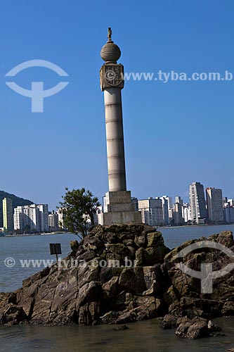  Subject: Marco Padrao - Inaugurated in 1933 is the symbol of the celebration of 400 years of the Foundation of Sao Vicente city  / Place: Sao Vicente city - Sao Paulo state (SP) - Brazil / Date: 08/2011  