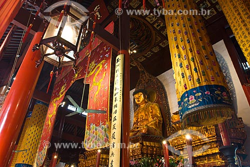  Subject: Inside of the Temple of the Jade Budah / Place: Shanghai - China - Asia / Date: 11/2006 