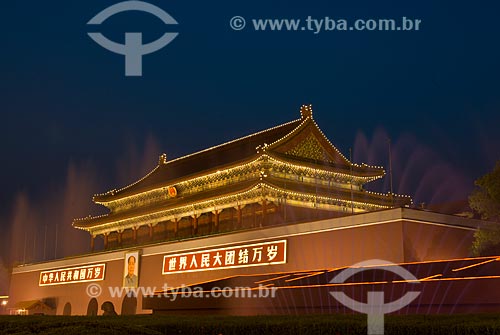  Subject: View of the Forbidden City at night / Place: Beijing - China - Asia / Date: 05/2010 