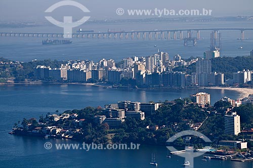  Subject: View of part of Niteroi with Rio-Niteroi Bridge in the background / Place: Niteroi city - Rio de Janeiro state (RJ) - Brazil / Date: 08/2009 
